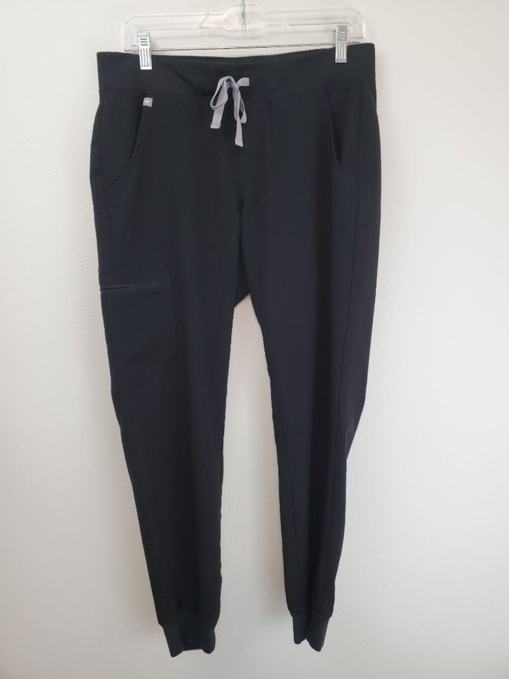 Figs Zamora Jogger scrub pants in black - Picture 2 of 11
